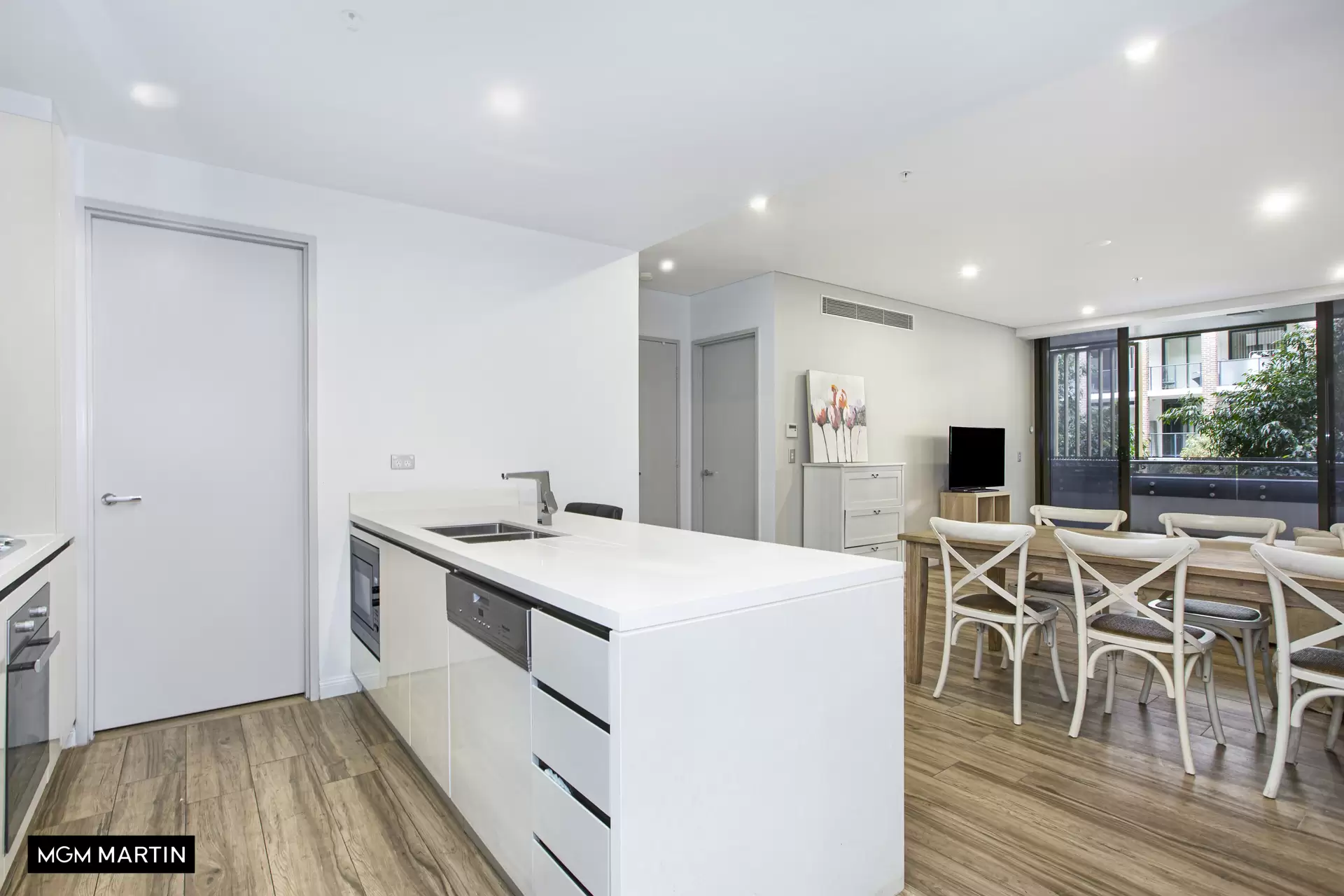 122/8 Galloway Street, Mascot Leased by MGM Martin - image 1