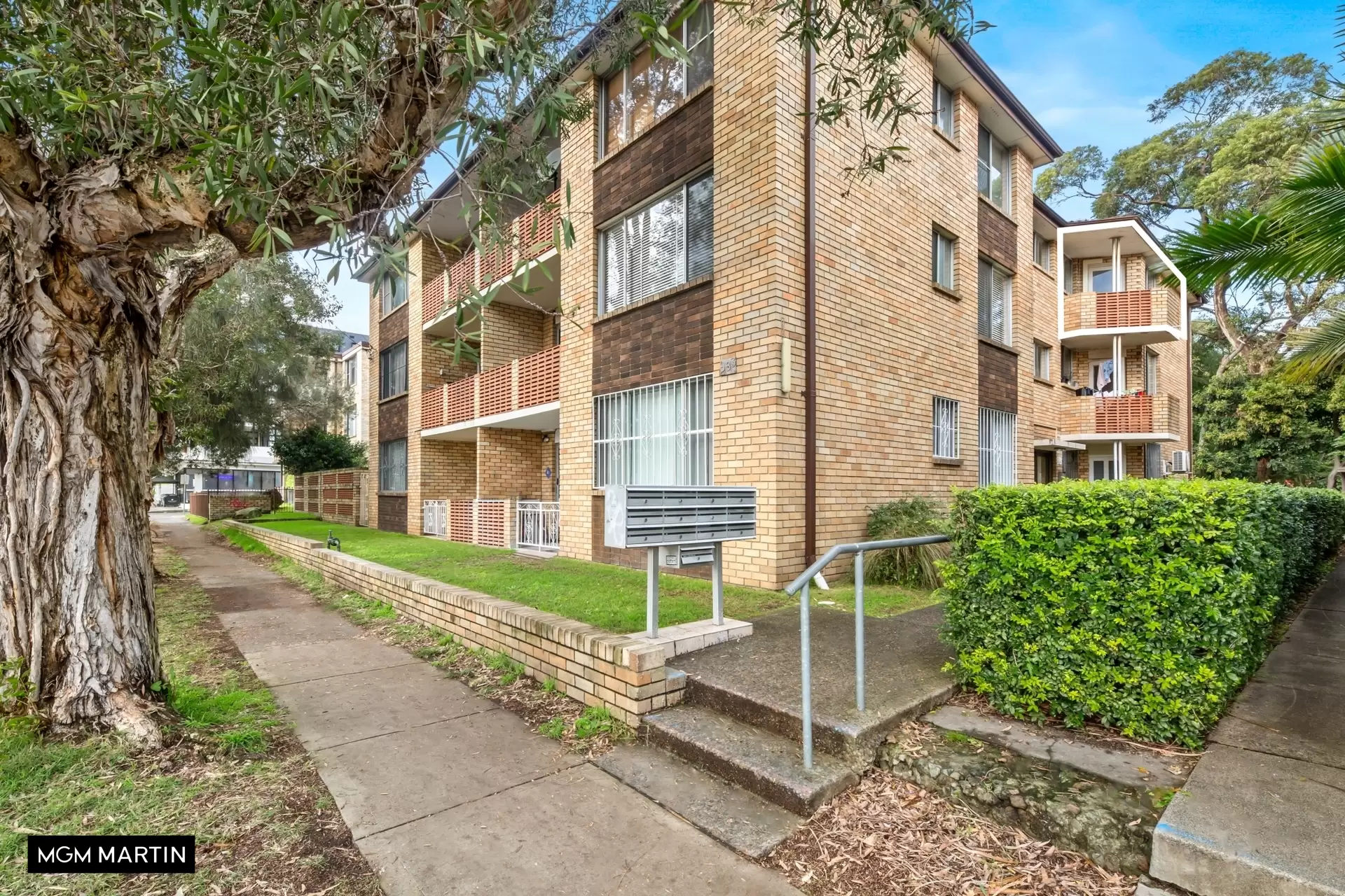 12/283 Gardeners Road, Eastlakes Sold by MGM Martin - image 1