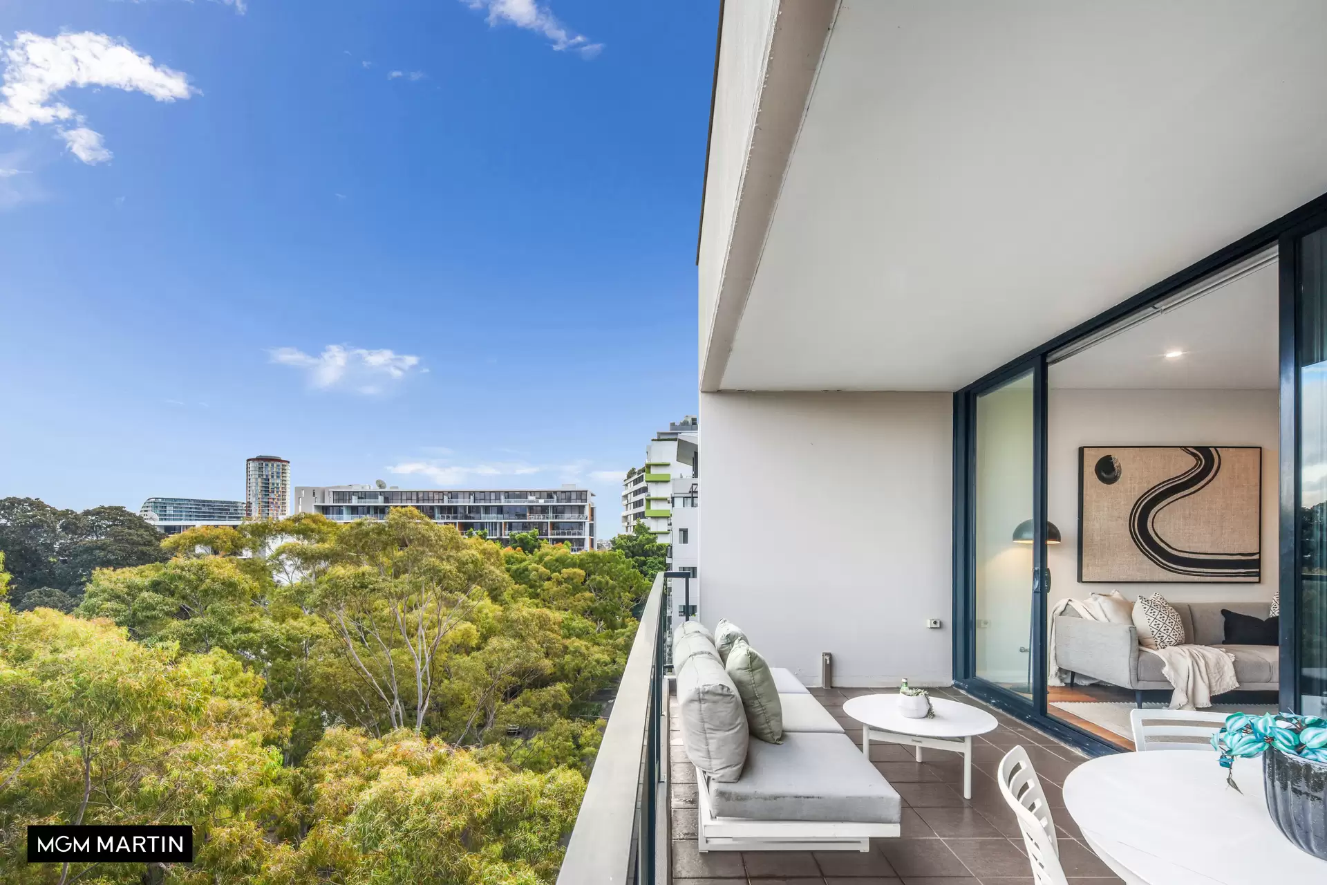 3702/2 Wolseley Grove, Zetland Sold by MGM Martin - image 1