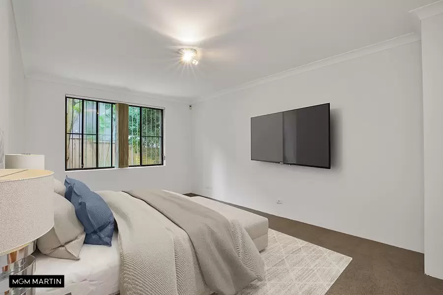 1/9-13 Sir Thomas Mitchell Road, Bondi Beach Leased by MGM Martin - image 1