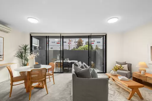 92/5A Victoria Park Parade, Zetland Sold by MGM Martin