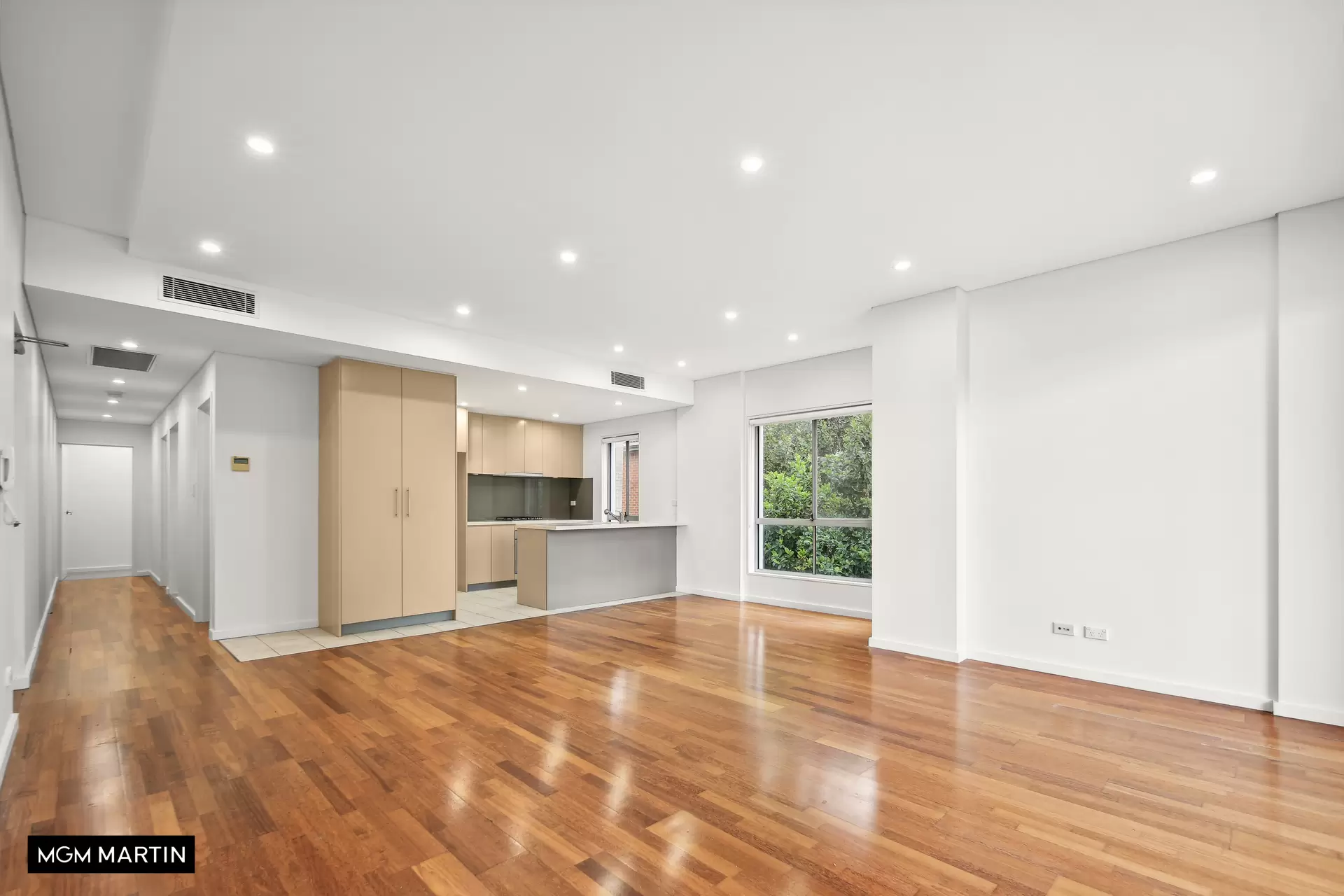 3/19-23 Delmar Parade, Dee Why Sold by MGM Martin - image 1