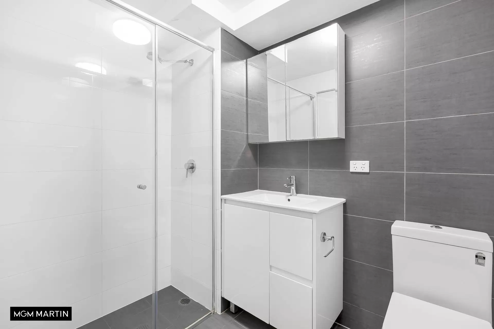 2/5-7 MacPherson Street, Waverley Leased by MGM Martin - image 1