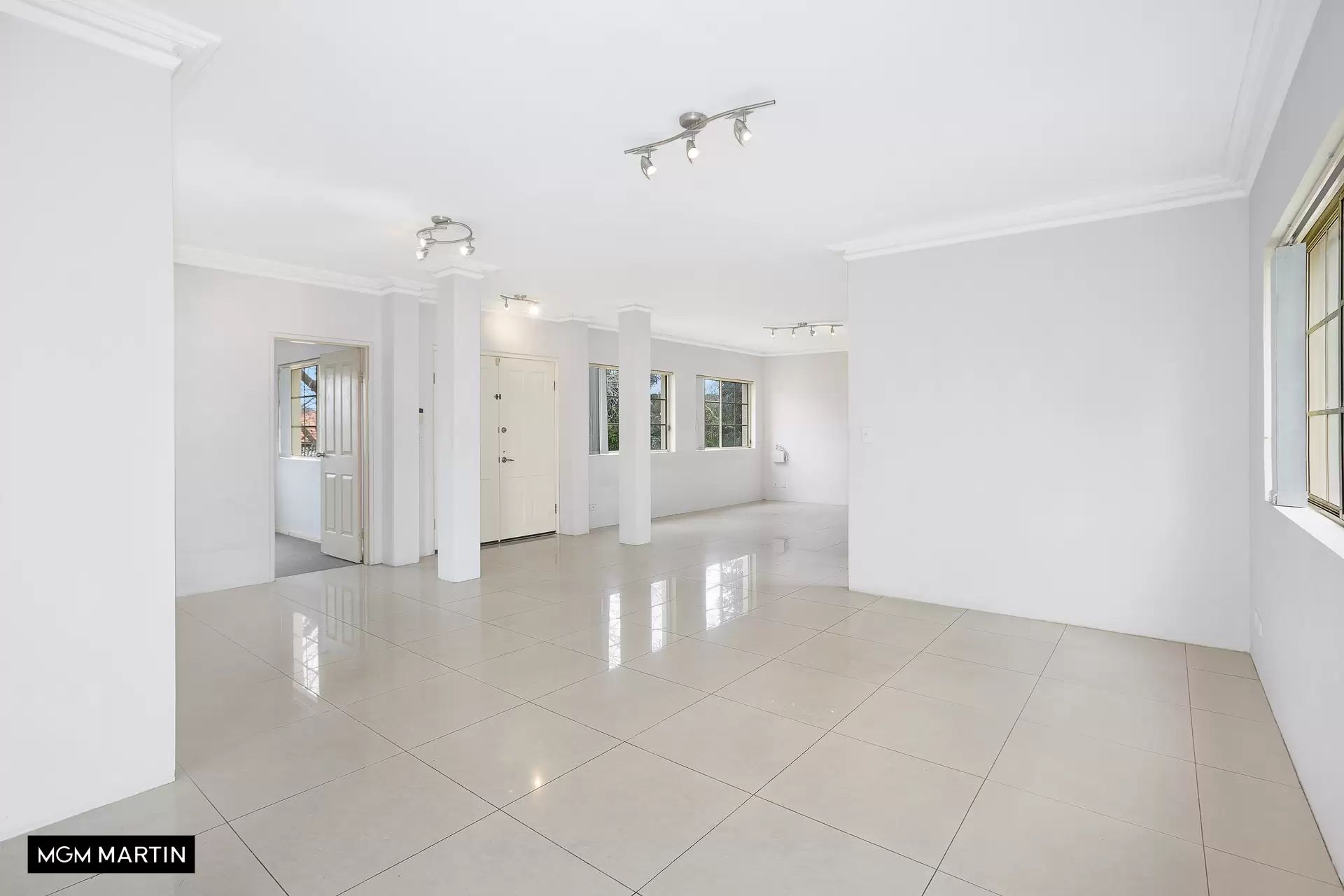 184 Bay Street, Pagewood Auction by MGM Martin - image 1