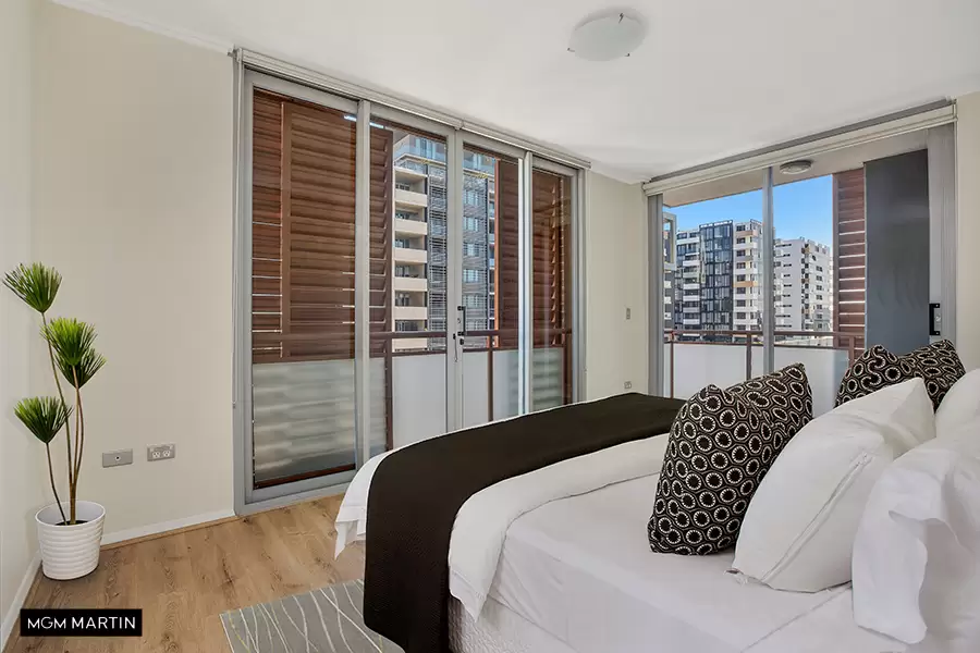 25/7 Bourke Street, Mascot Leased by MGM Martin - image 1
