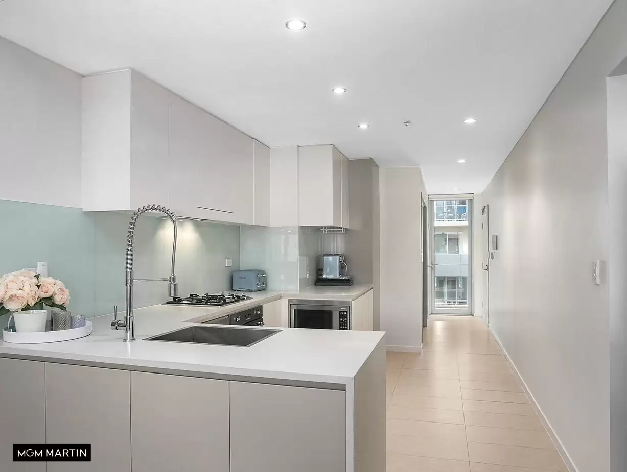 901B/8 Bourke Street, Mascot Leased by MGM Martin - image 1