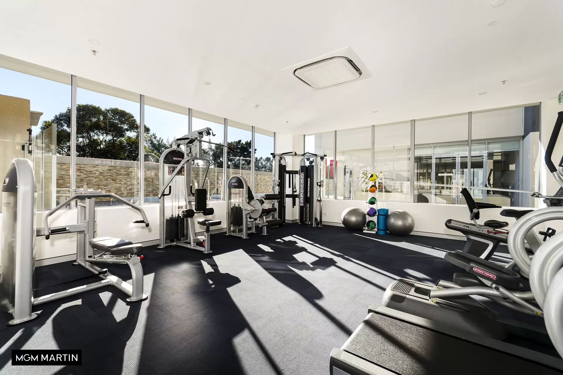 901B/8 Bourke Street, Mascot Leased by MGM Martin - image 1