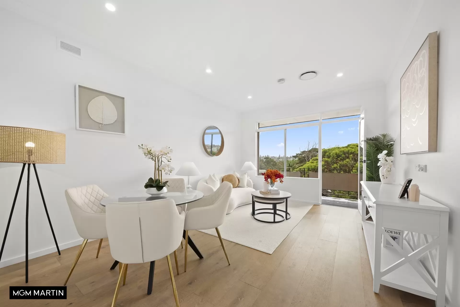 4/308 Alison Road, Coogee Auction by MGM Martin - image 1