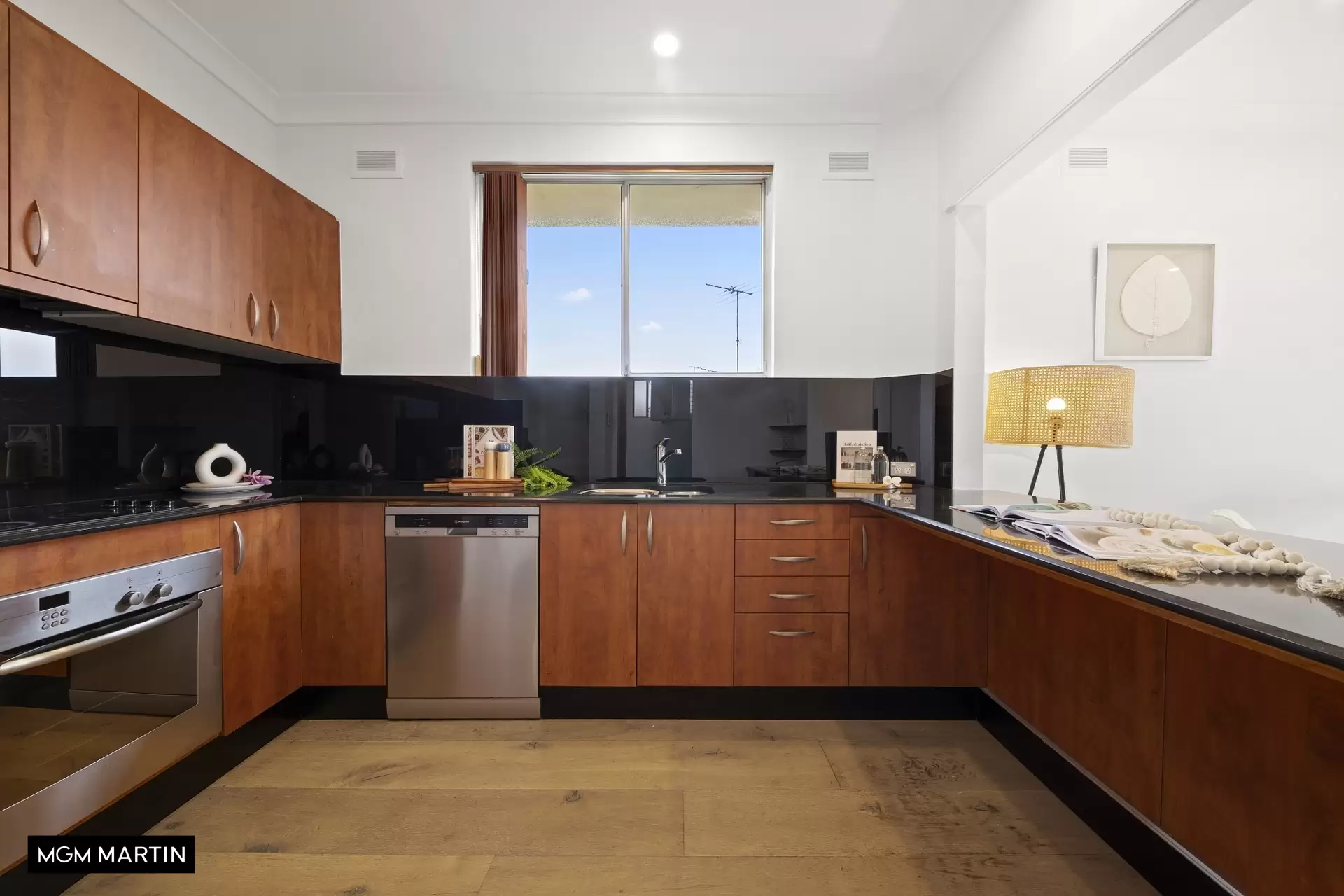 4/308 Alison Road, Coogee Auction by MGM Martin - image 1