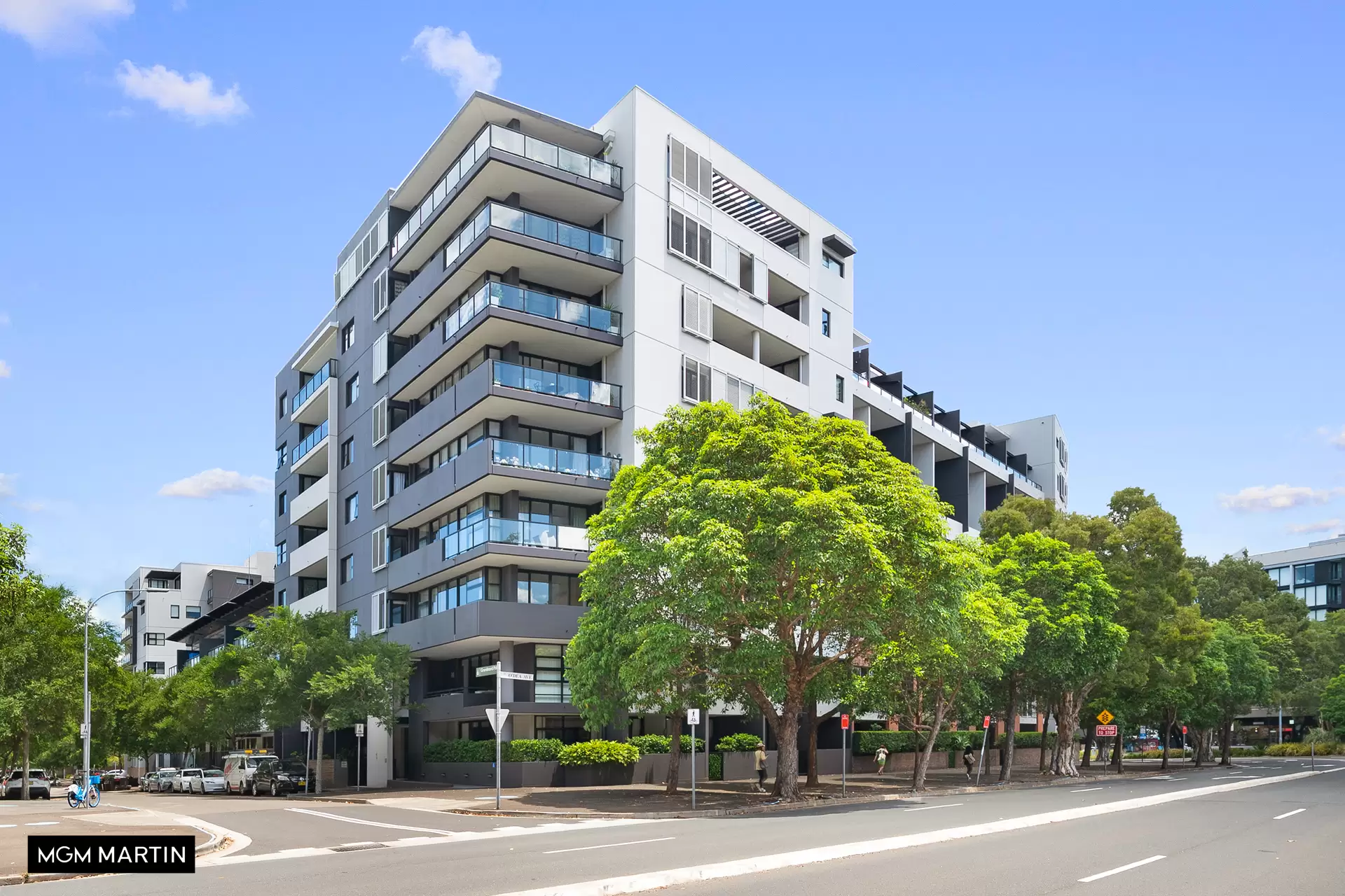 1420/1 Grandstand Parade, Zetland For Lease by MGM Martin - image 1