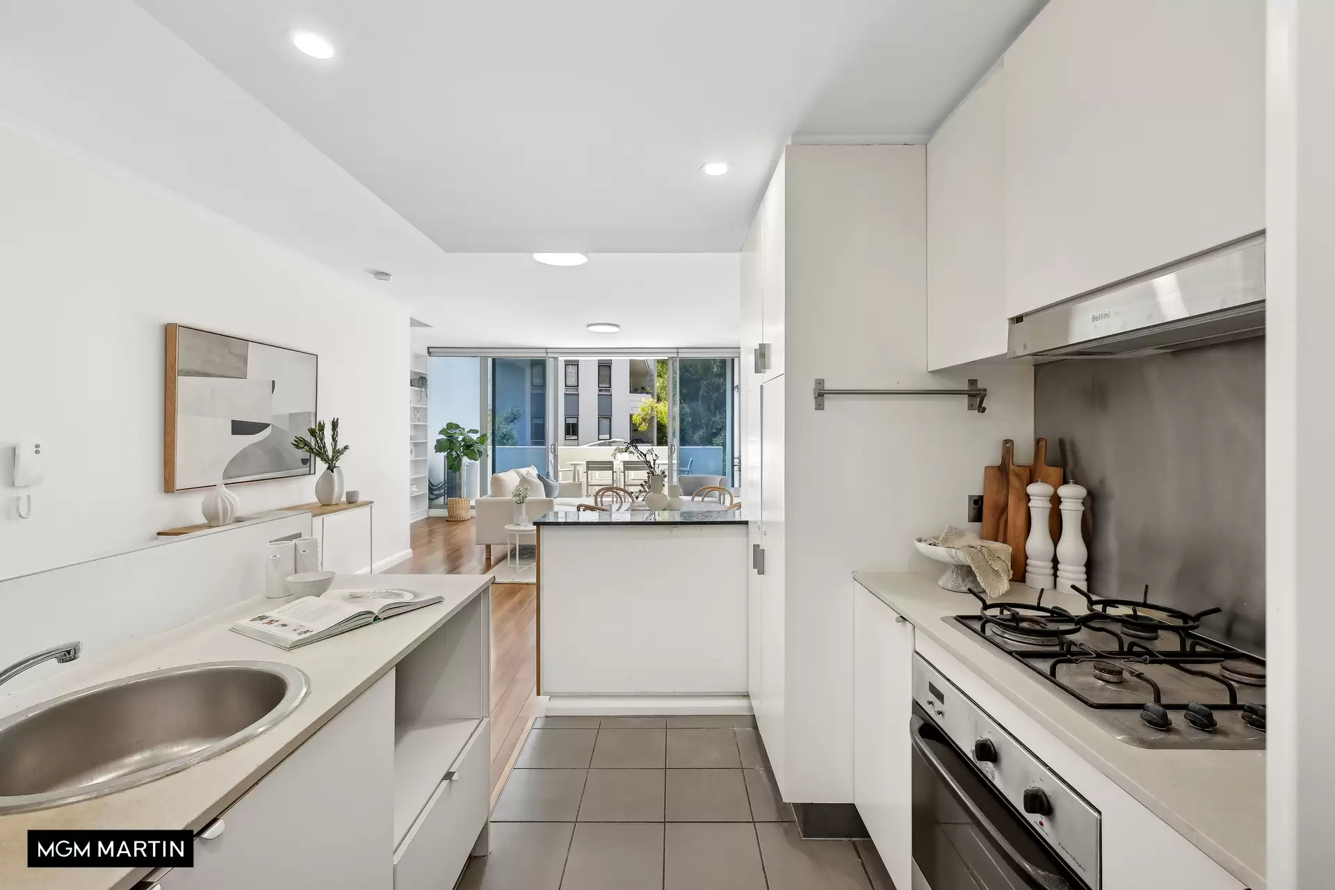 23/6B Grandstand Parade, Zetland For Sale by MGM Martin - image 1