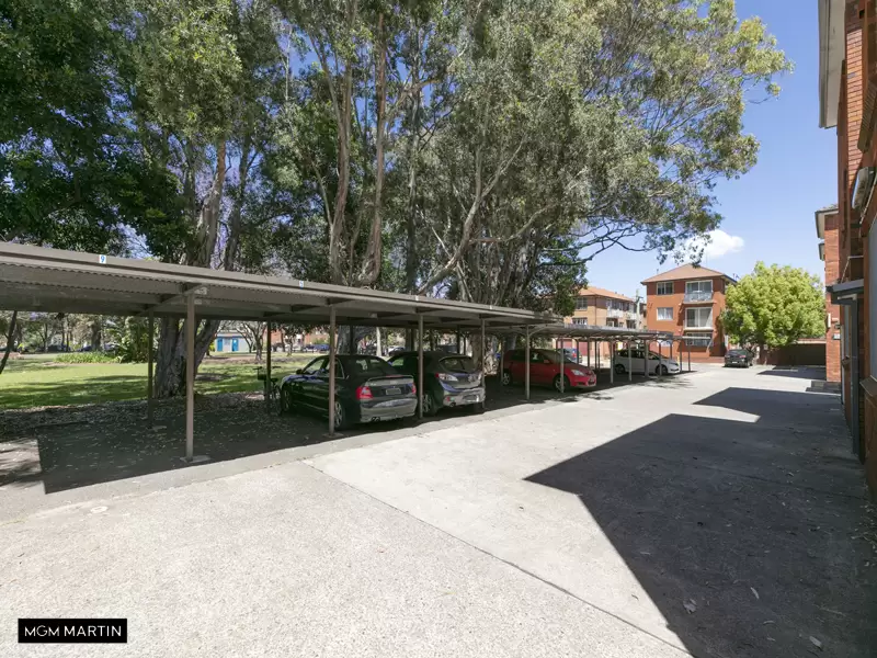 12/285 Gardeners Road, Eastlakes Leased by MGM Martin - image 1