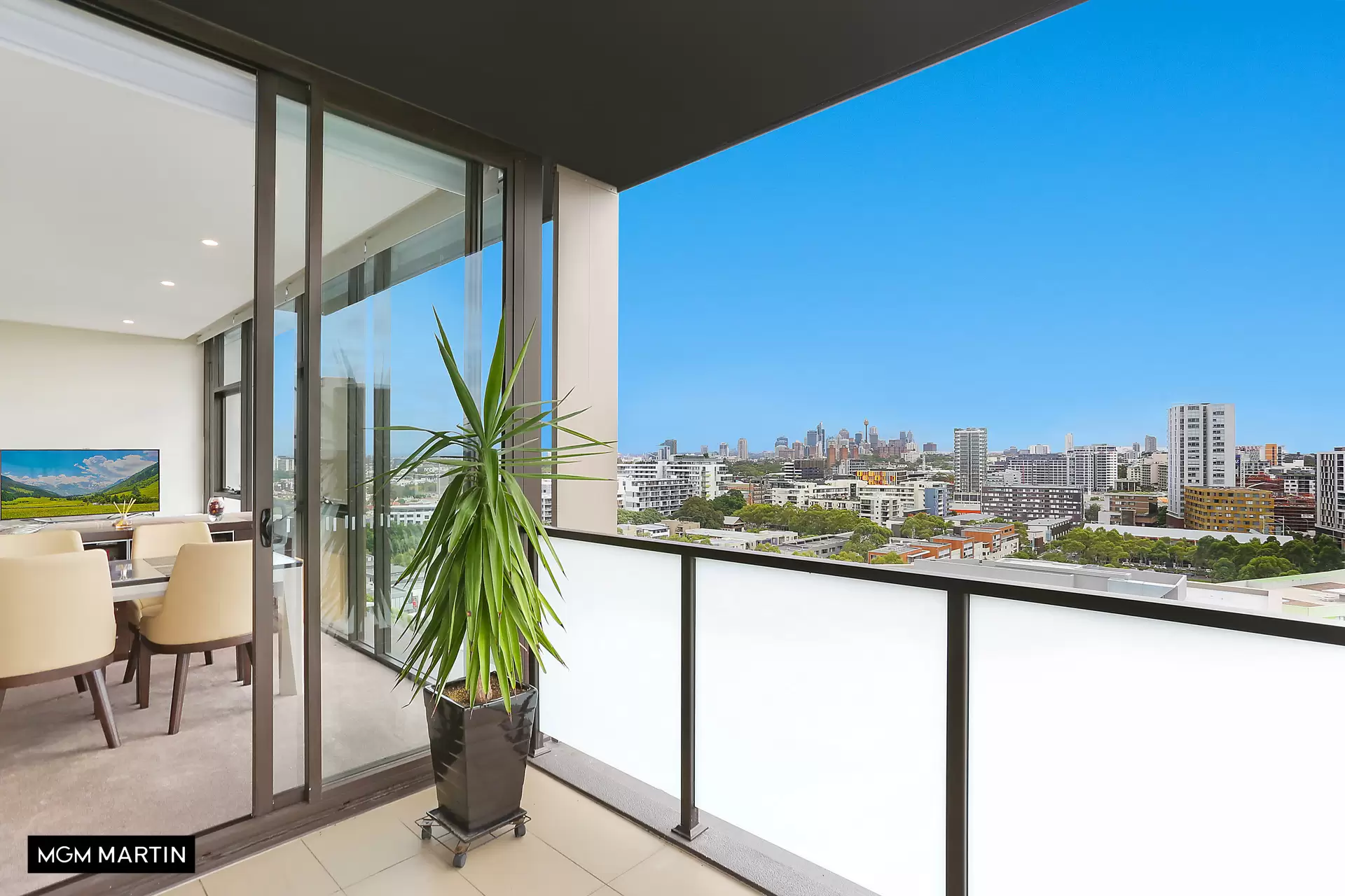 1504/3 George Julius Avenue, Zetland For Lease by MGM Martin - image 1