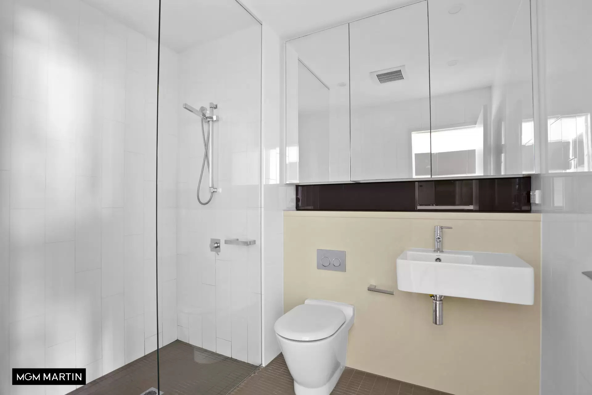 117/6B Defries Avenue, Zetland Leased by MGM Martin - image 1