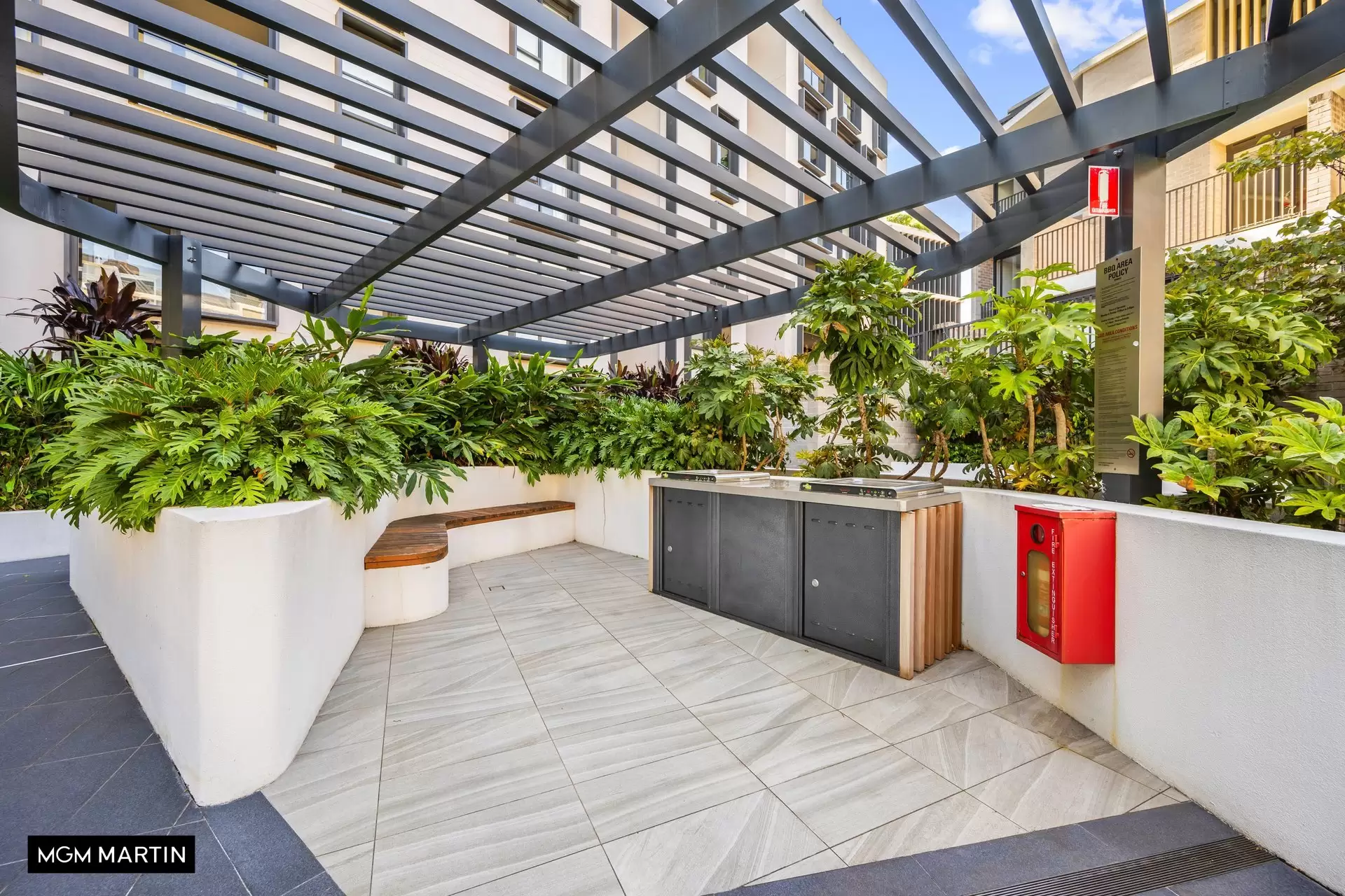 2415/6 Kingsborough Way, Zetland For Lease by MGM Martin - image 1