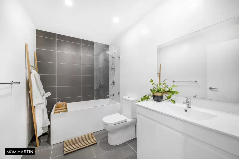 410/3 Madden Close, Botany For Lease by MGM Martin - image 1