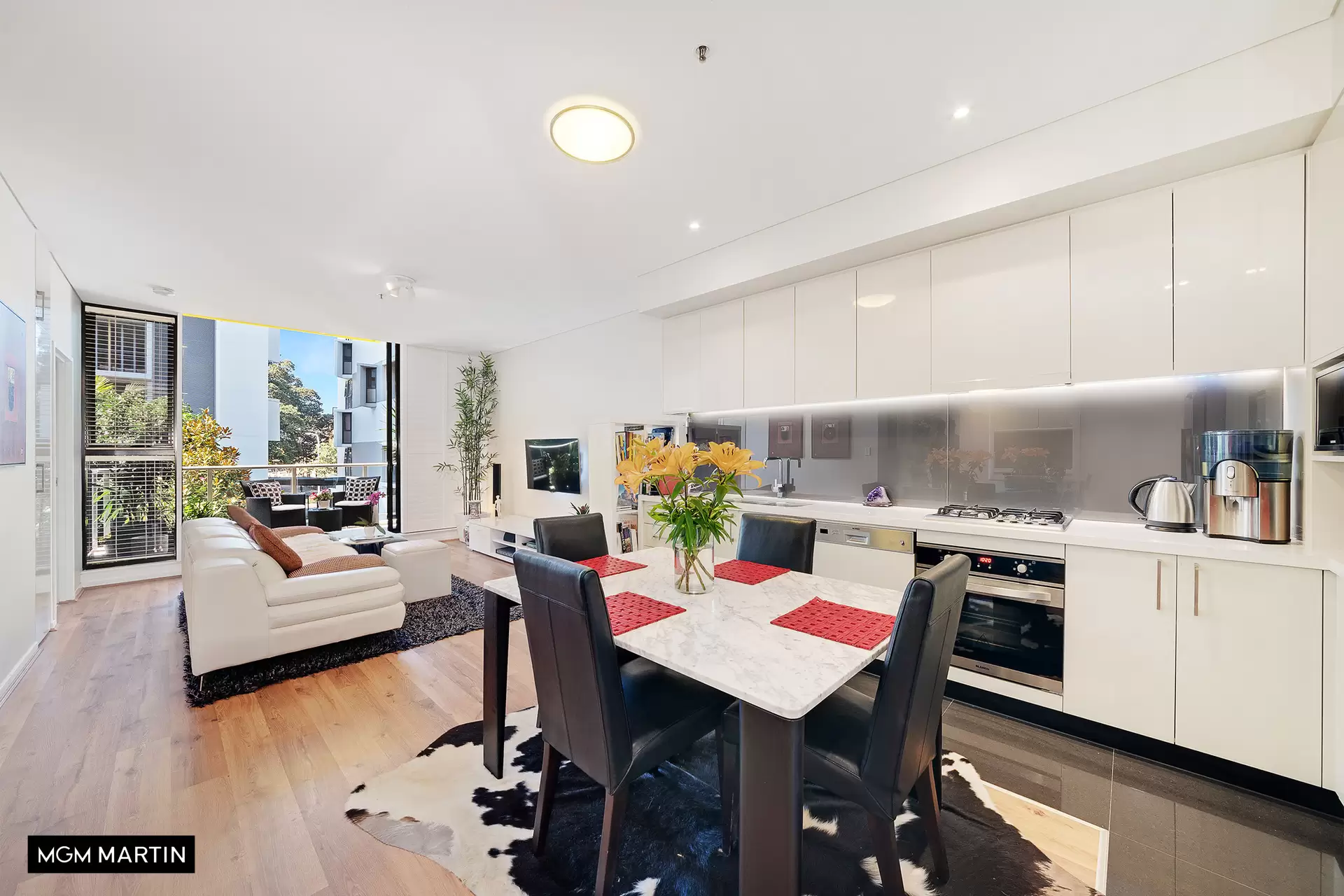 109/17 Joynton Avenue, Zetland For Sale by MGM Martin - image 1