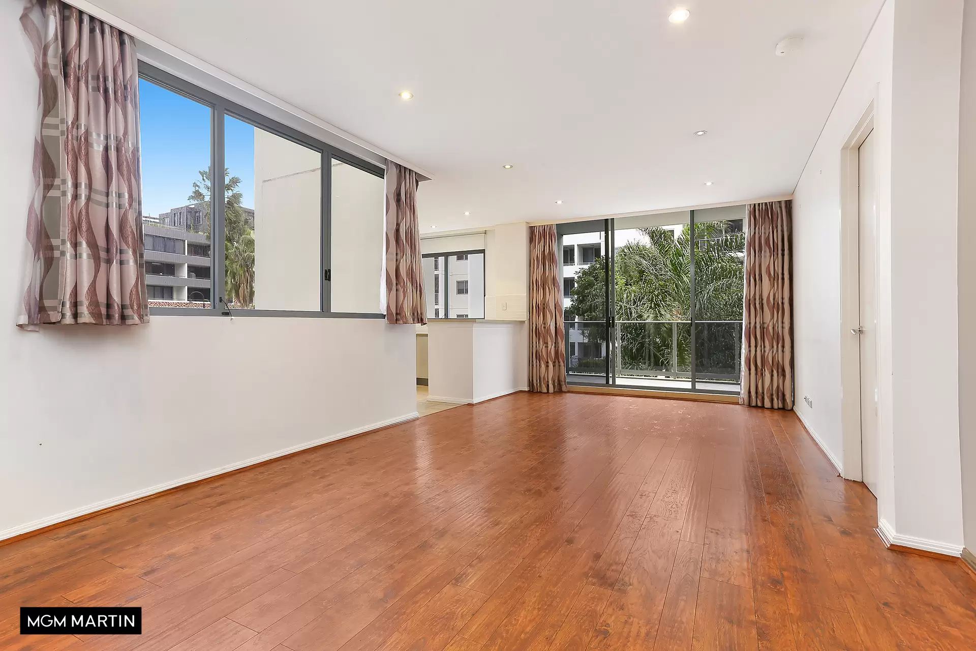 429/6 Spring Street, Rosebery For Lease by MGM Martin - image 1