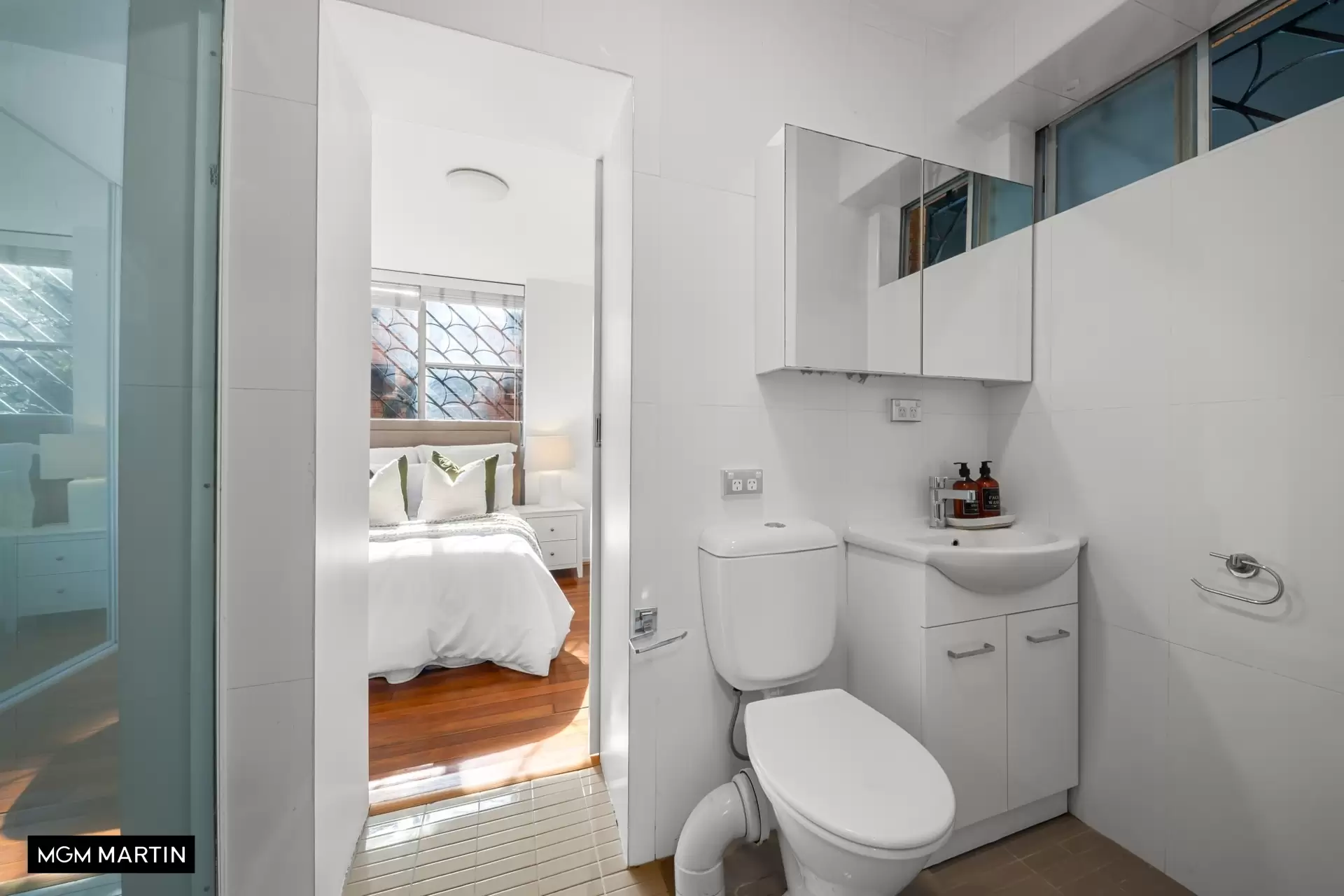 10/1-5 Cook Road, Centennial Park For Sale by MGM Martin - image 1