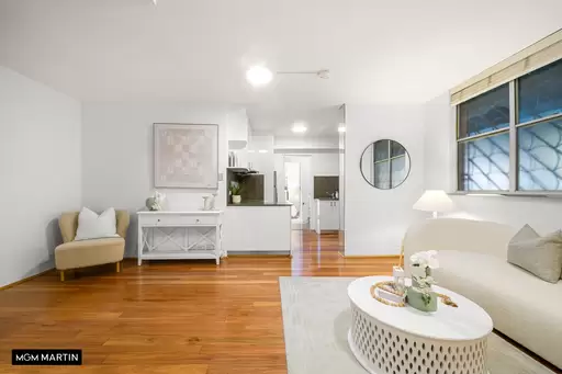 10/1-5 Cook Road, Centennial Park For Sale by MGM Martin