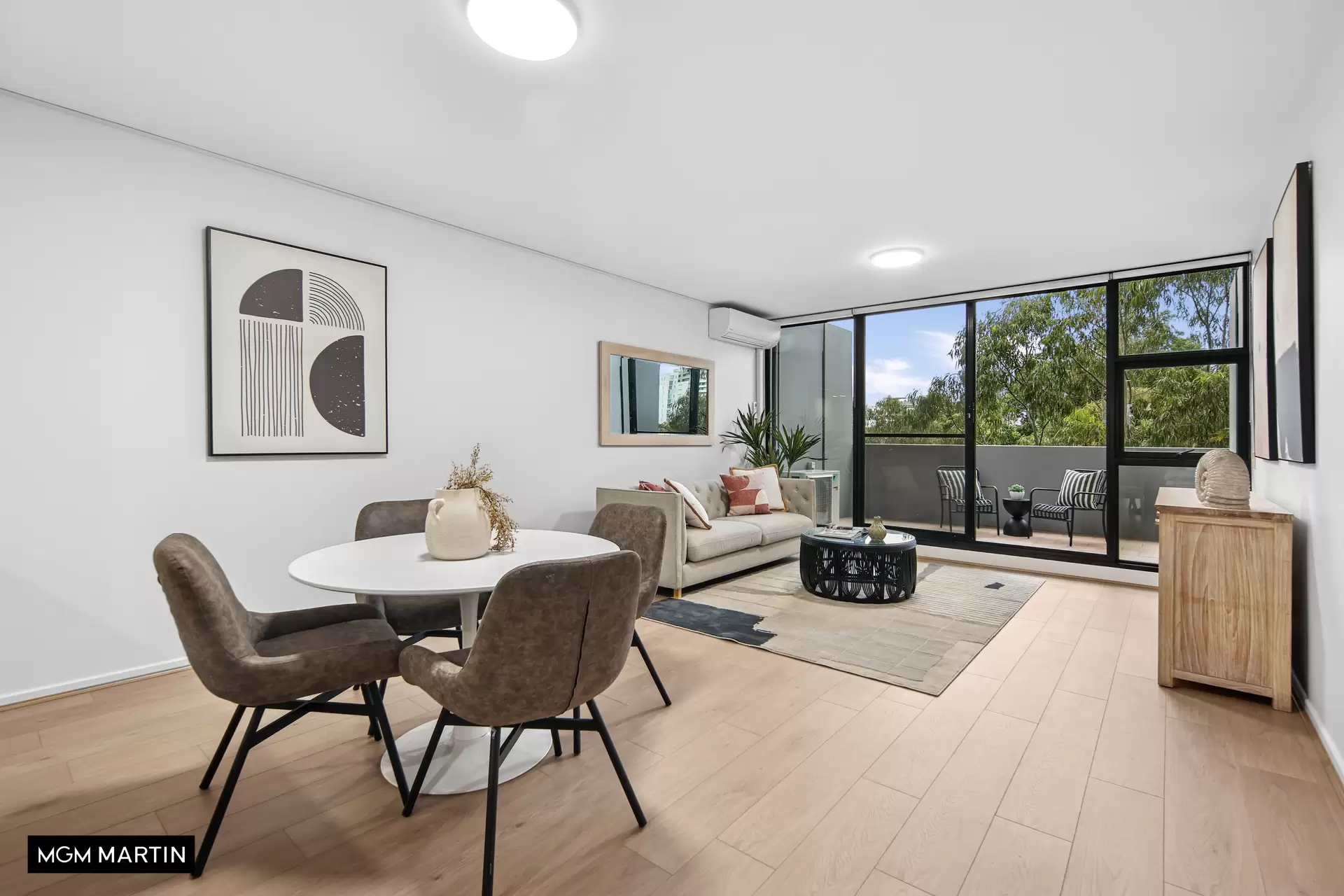 30/30 Gadigal Avenue, Zetland Sold by MGM Martin - image 1