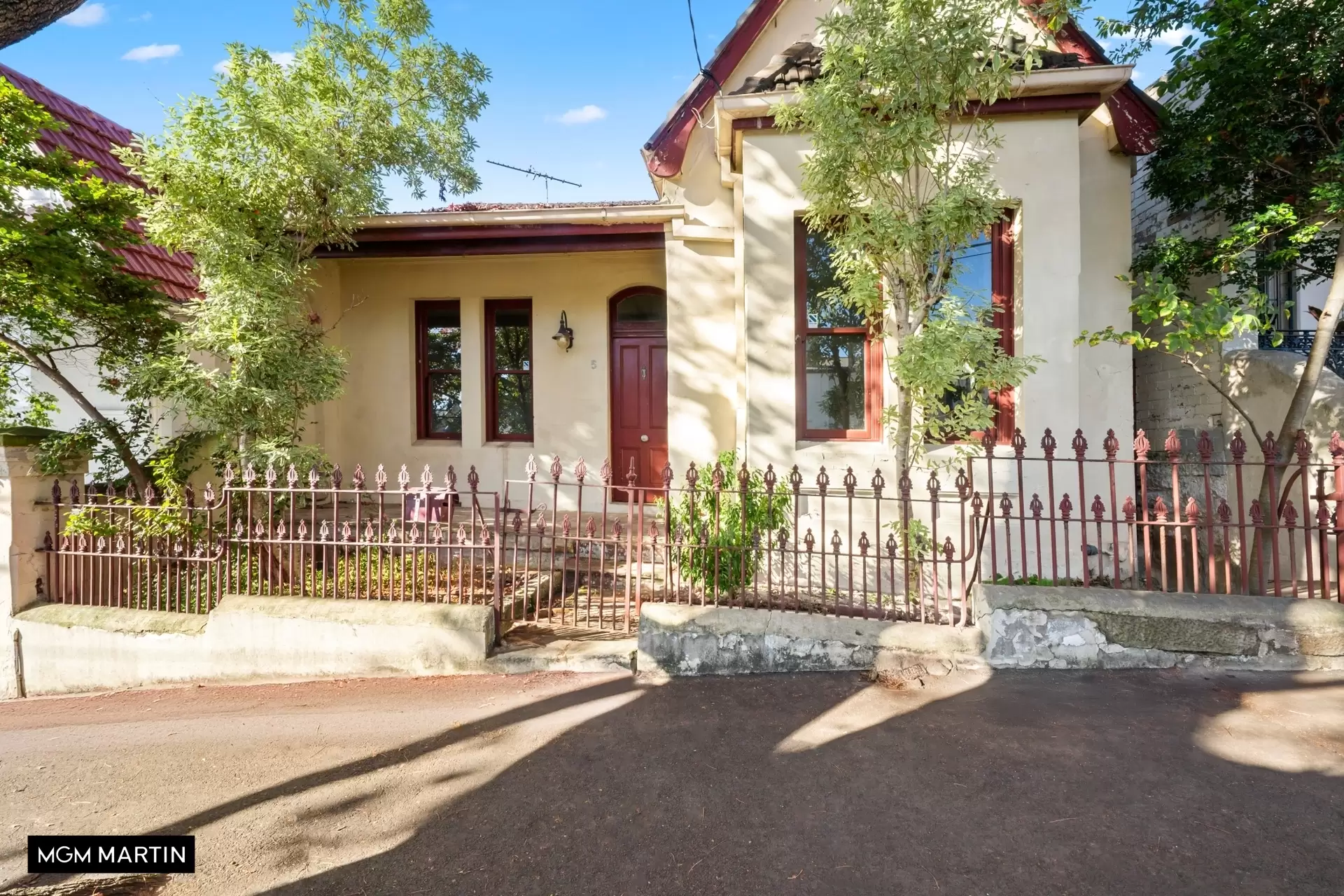 5 Bathurst Street, Woollahra Auction by MGM Martin - image 1