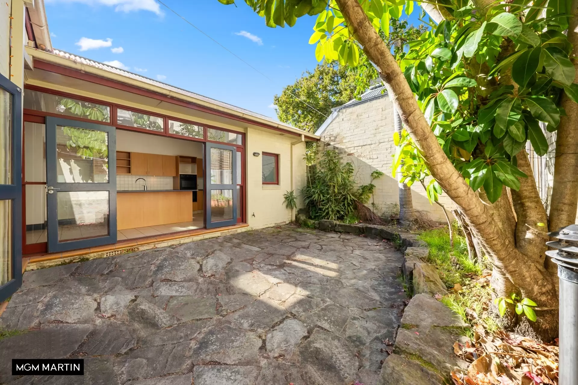 5 Bathurst Street, Woollahra Auction by MGM Martin - image 1