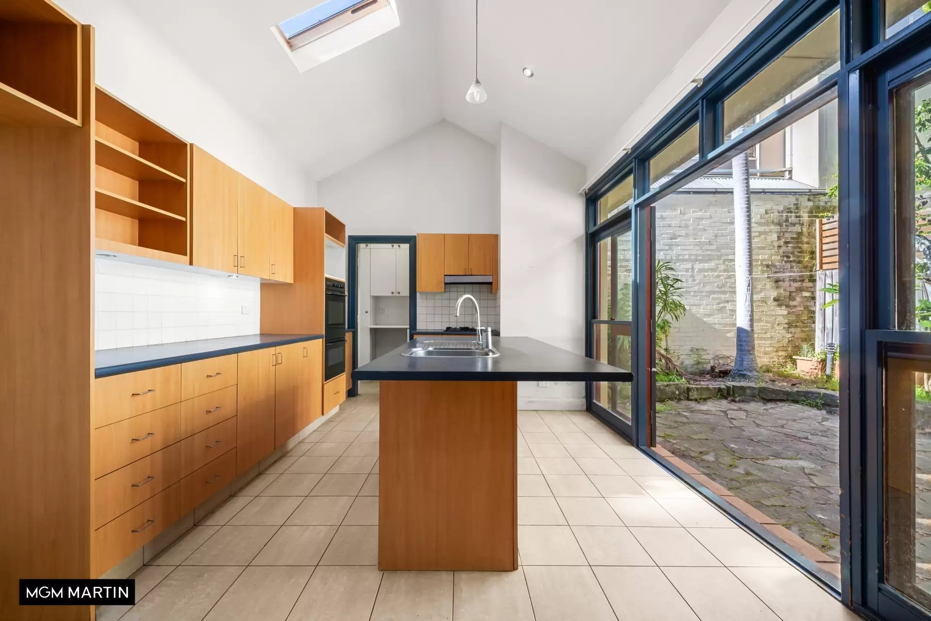 5 Bathurst Street, Woollahra Auction by MGM Martin - image 1