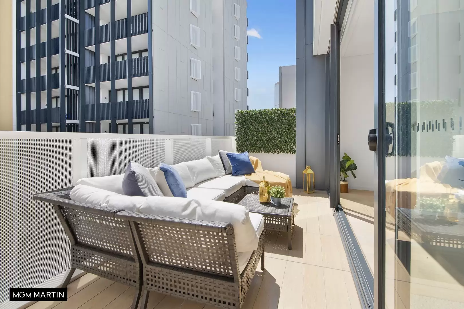 708/12 Paul Street, Zetland For Lease by MGM Martin - image 1