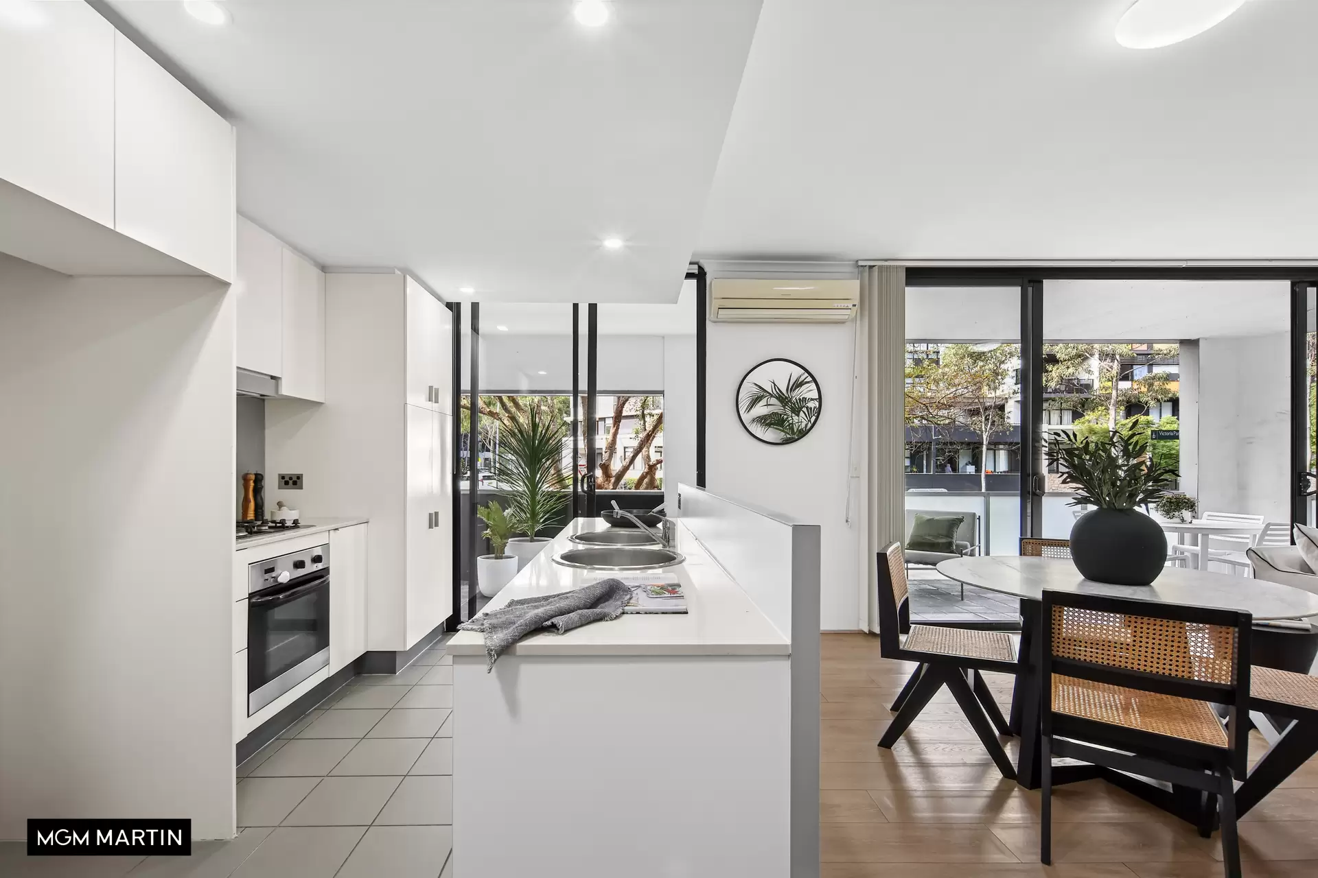 93/5A Victoria Park Parade, Zetland For Sale by MGM Martin - image 1