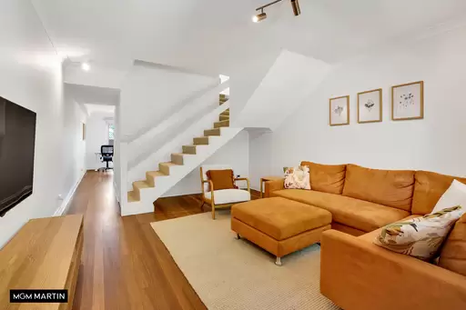 7/32 Queen Street, Beaconsfield For Lease by MGM Martin