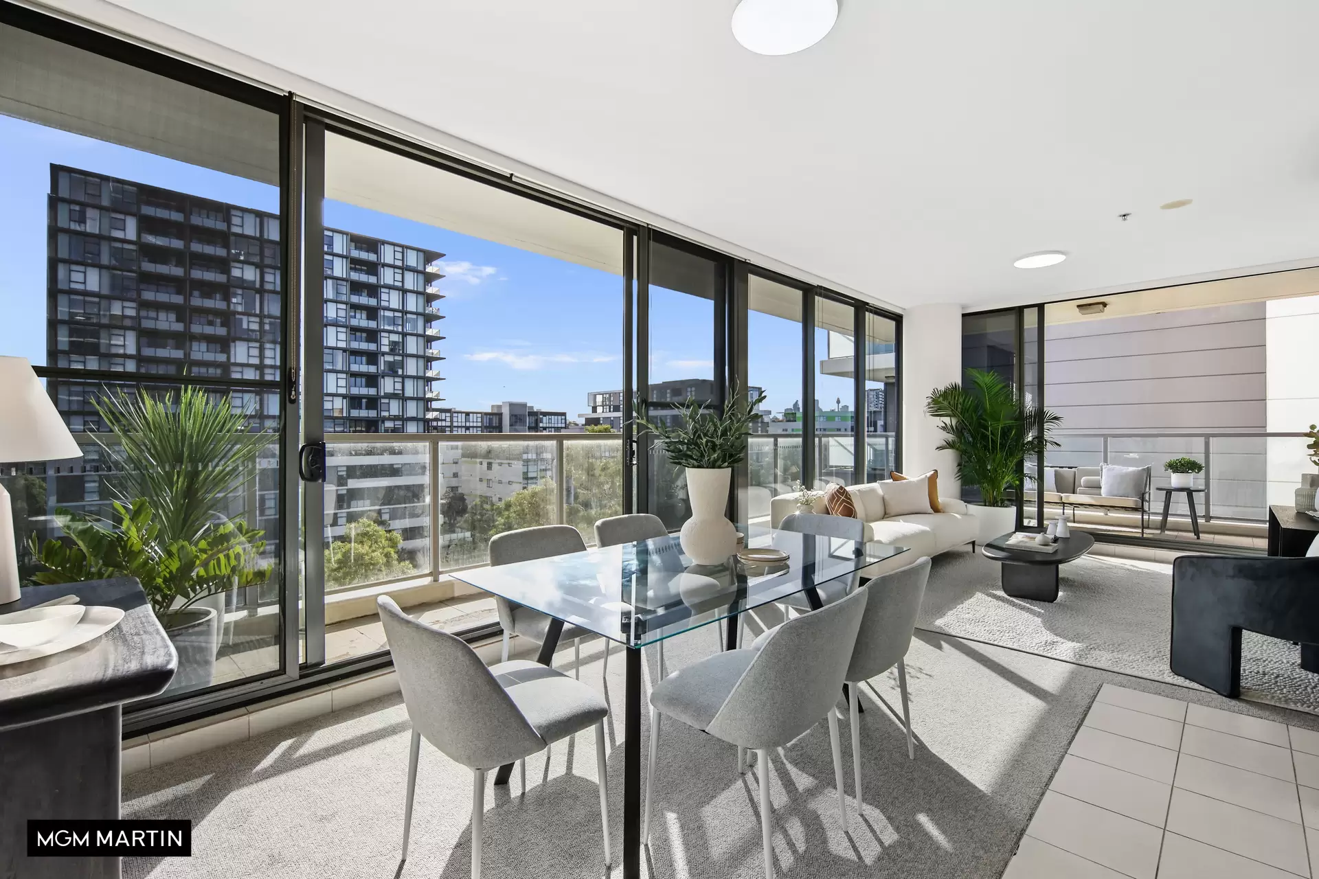 841/8 Ascot Avenue, Zetland For Sale by MGM Martin - image 1