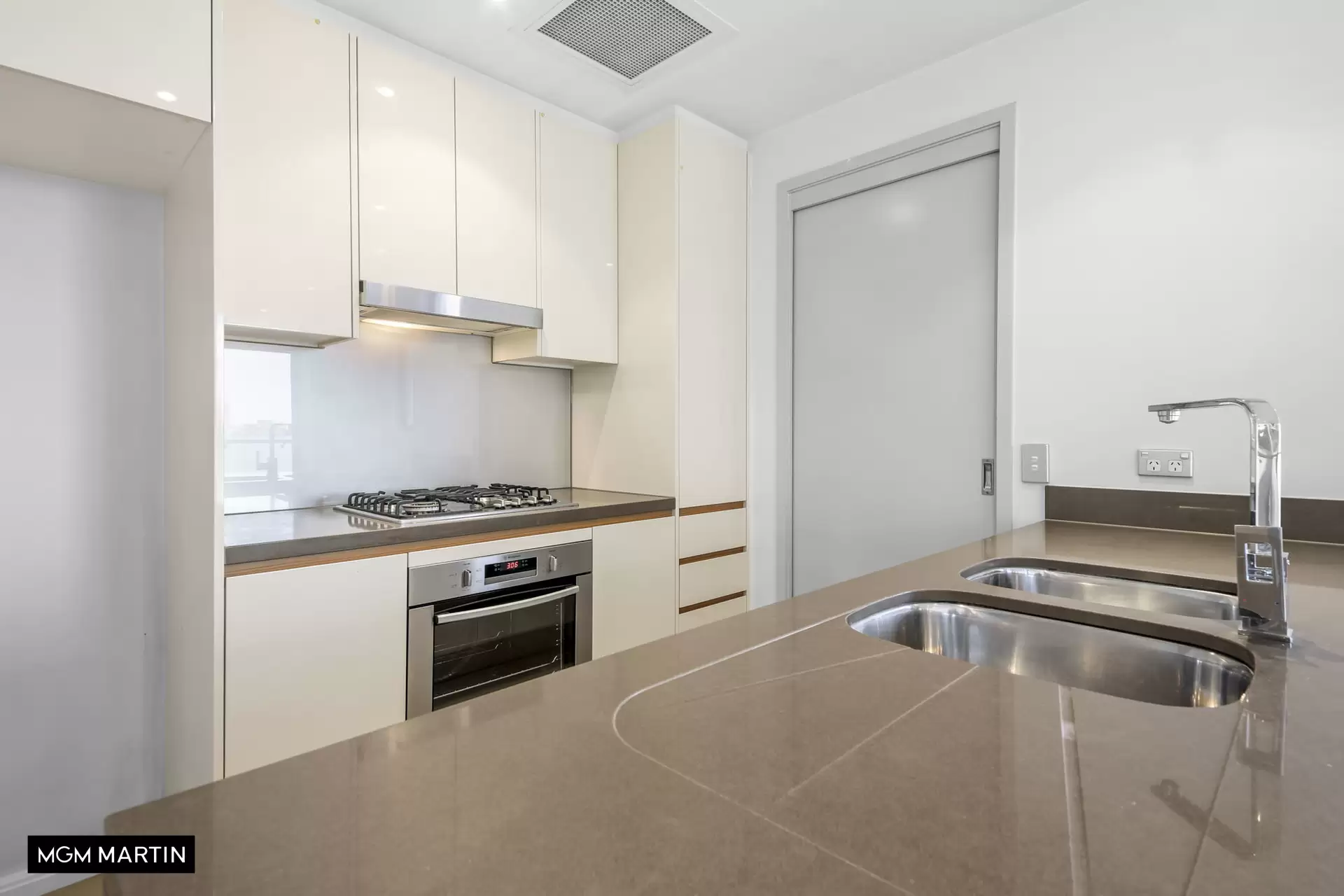333/11 Victoria Park Parade, Zetland For Lease by MGM Martin - image 1