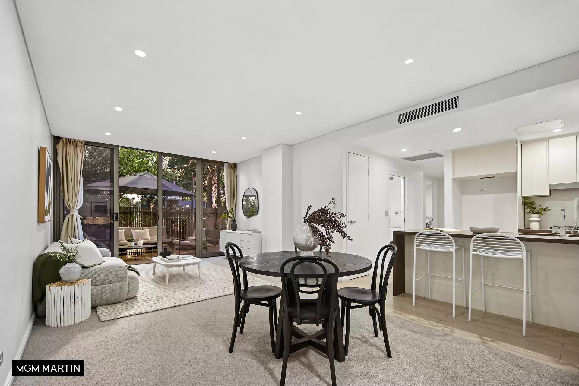 28/10 Grandstand Parade, Zetland Sold by MGM Martin - image 1