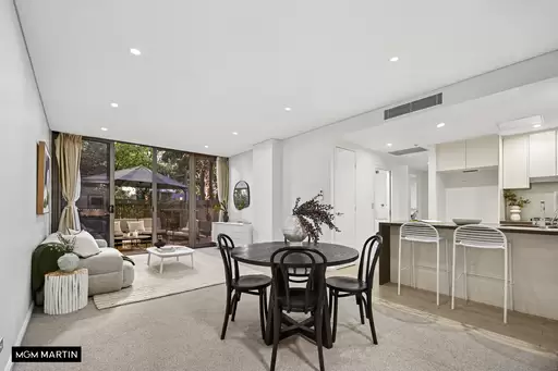 28/10 Grandstand Parade, Zetland For Sale by MGM Martin
