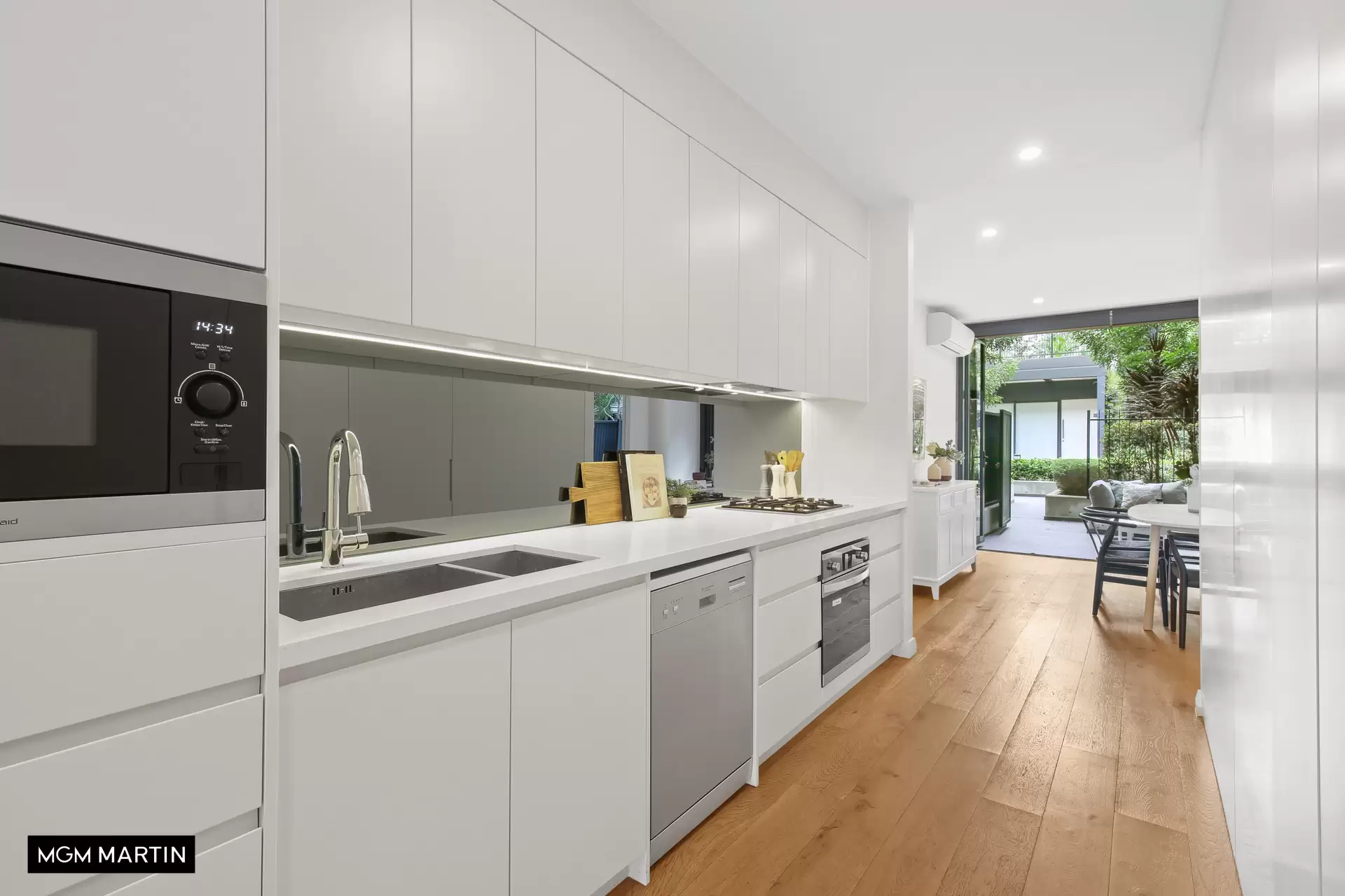17/6 Wolseley Grove, Zetland Leased by MGM Martin - image 1