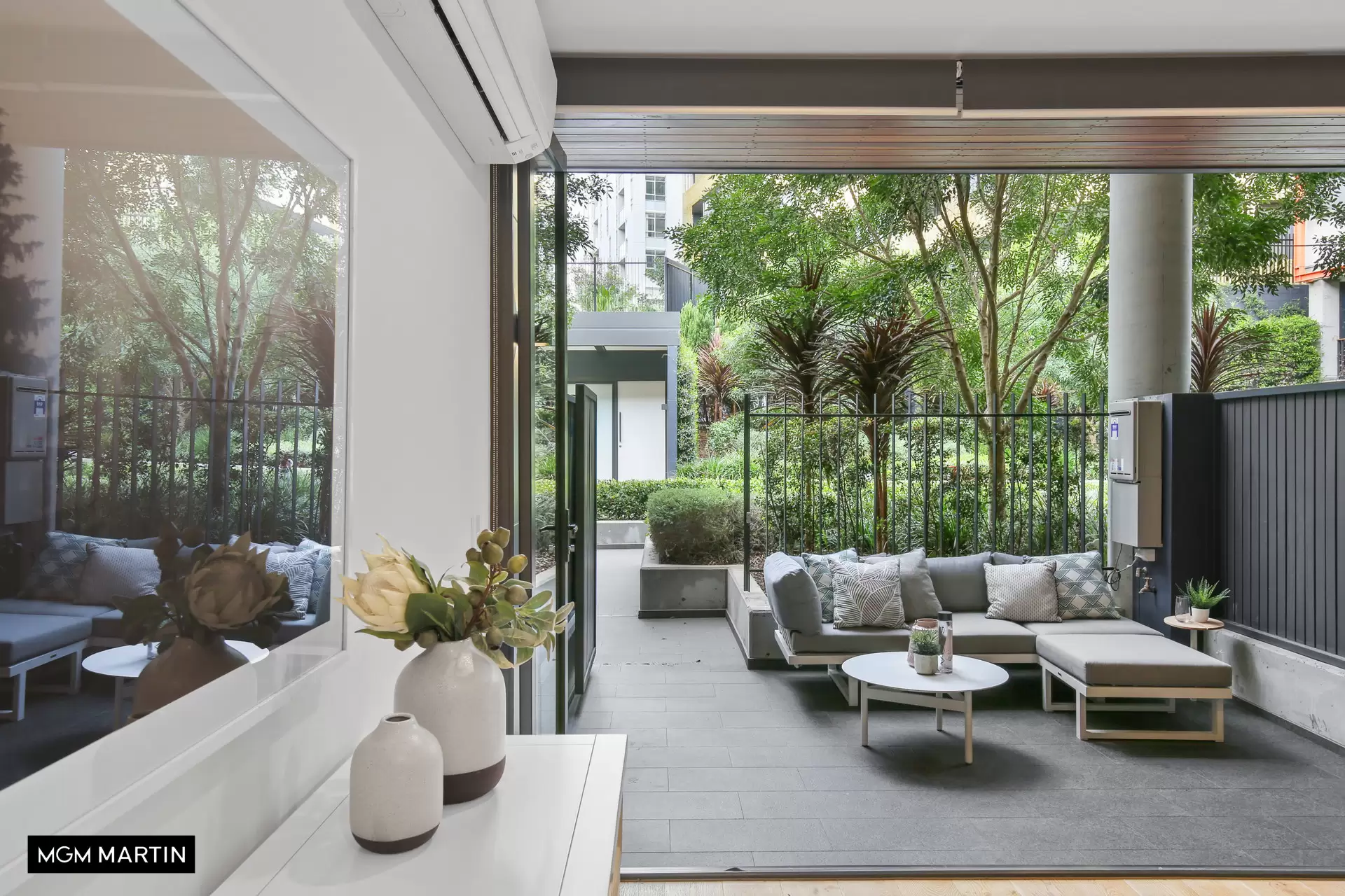 17/6 Wolseley Grove, Zetland Leased by MGM Martin - image 1