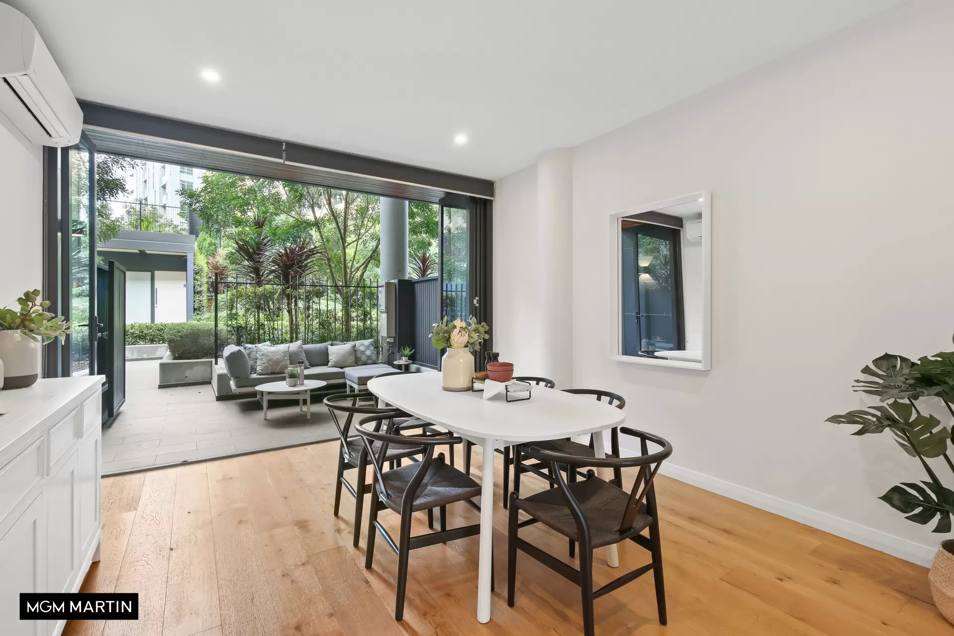 17/6 Wolseley Grove, Zetland Leased by MGM Martin - image 1