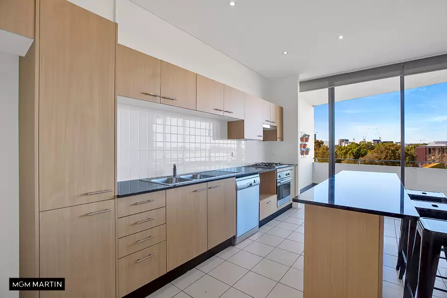 8C/147 McEvoy Street, Alexandria Leased by MGM Martin - image 1