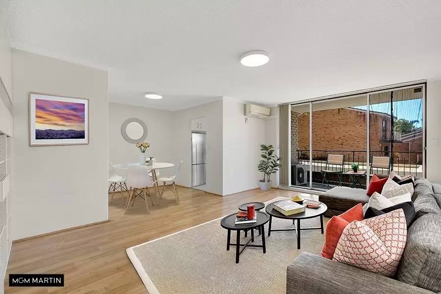 2D/3-5 Anzac Parade, Kensington Leased by MGM Martin - image 1