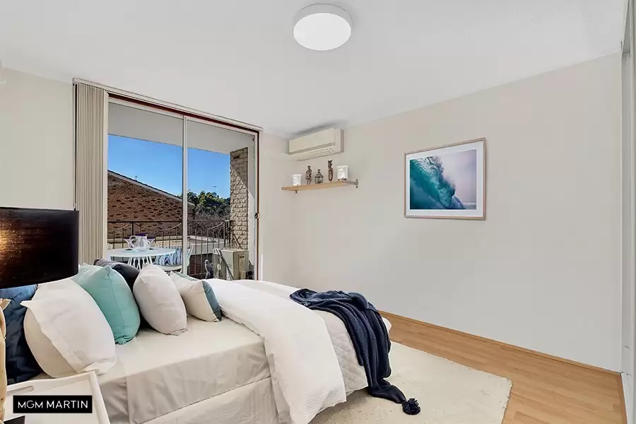 2D/3-5 Anzac Parade, Kensington Leased by MGM Martin - image 1