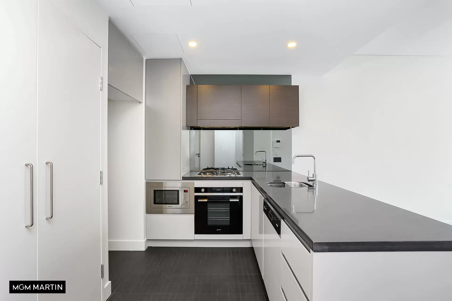 C305/30 Rothschild Avenue, Rosebery Leased by MGM Martin - image 1