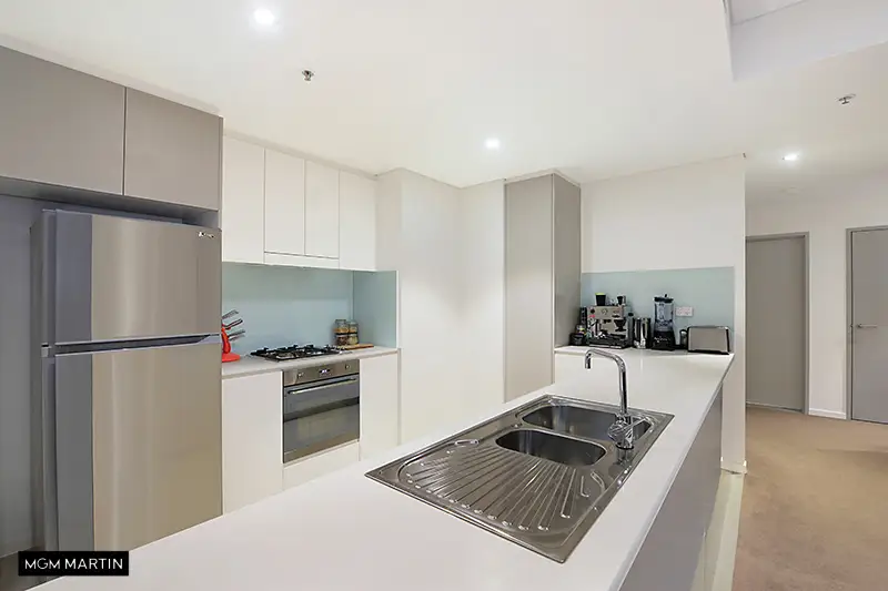 1004C/8 Bourke Street, Mascot Leased by MGM Martin - image 1