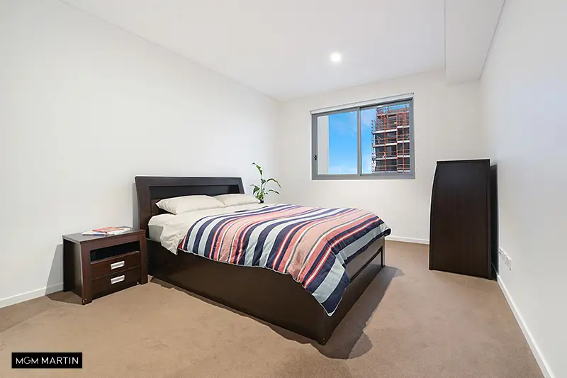 1004C/8 Bourke Street, Mascot Leased by MGM Martin - image 1
