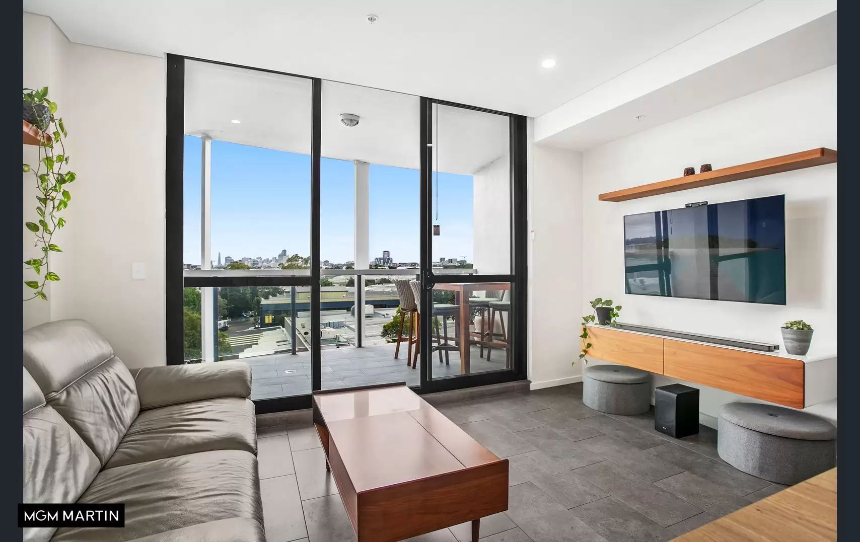 505/581-587 Gardeners Road, Mascot Leased by MGM Martin - image 1