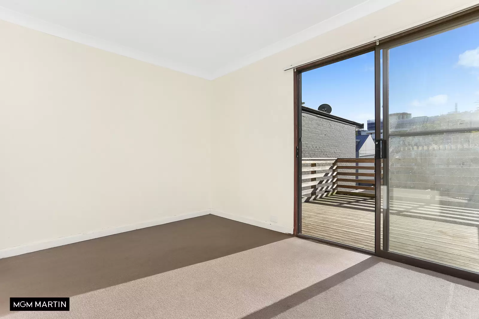 22 Epsom Road, Zetland Leased by MGM Martin - image 1