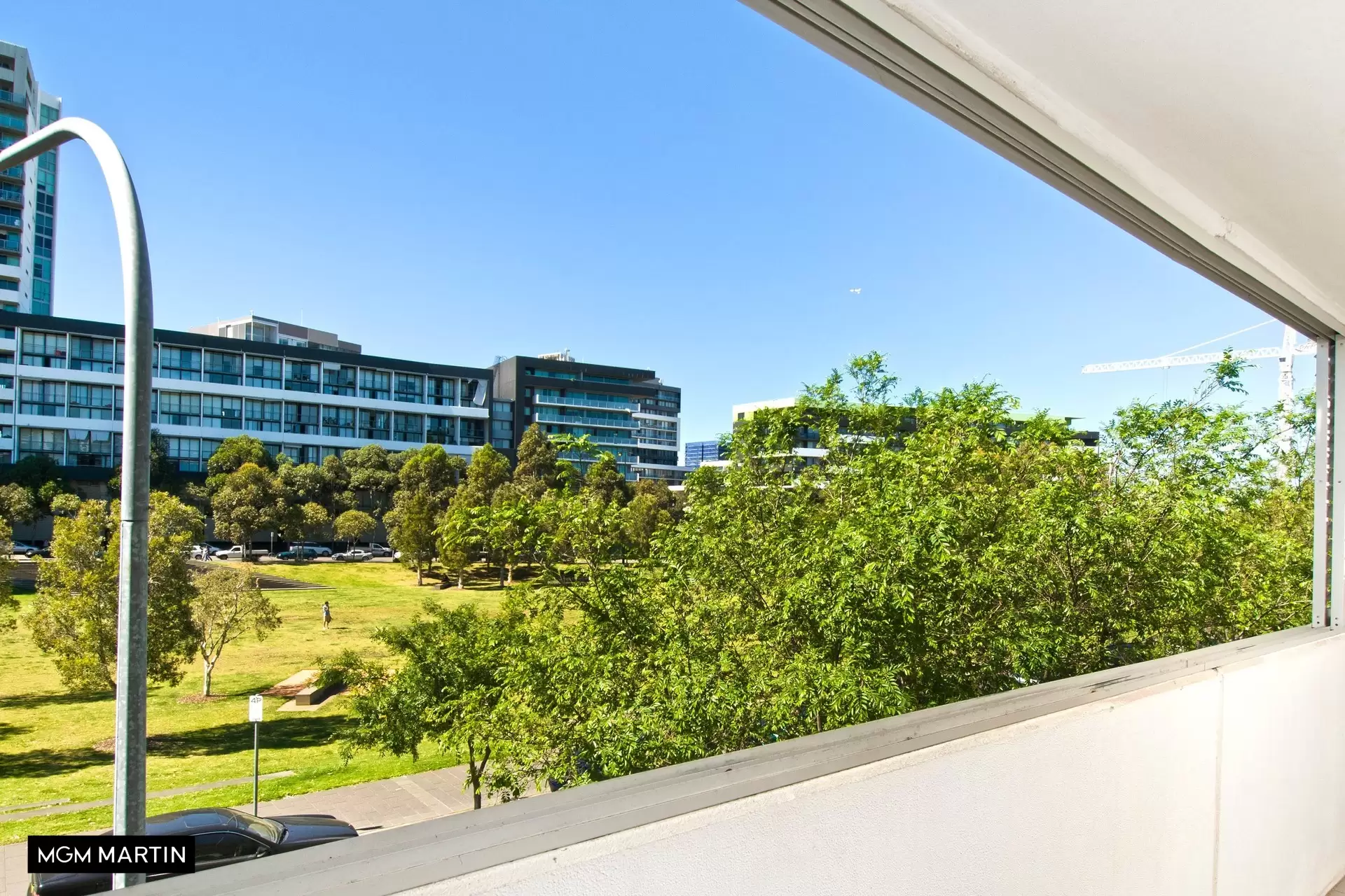 9/3 Wolseley Grove, Zetland For Lease by MGM Martin - image 1
