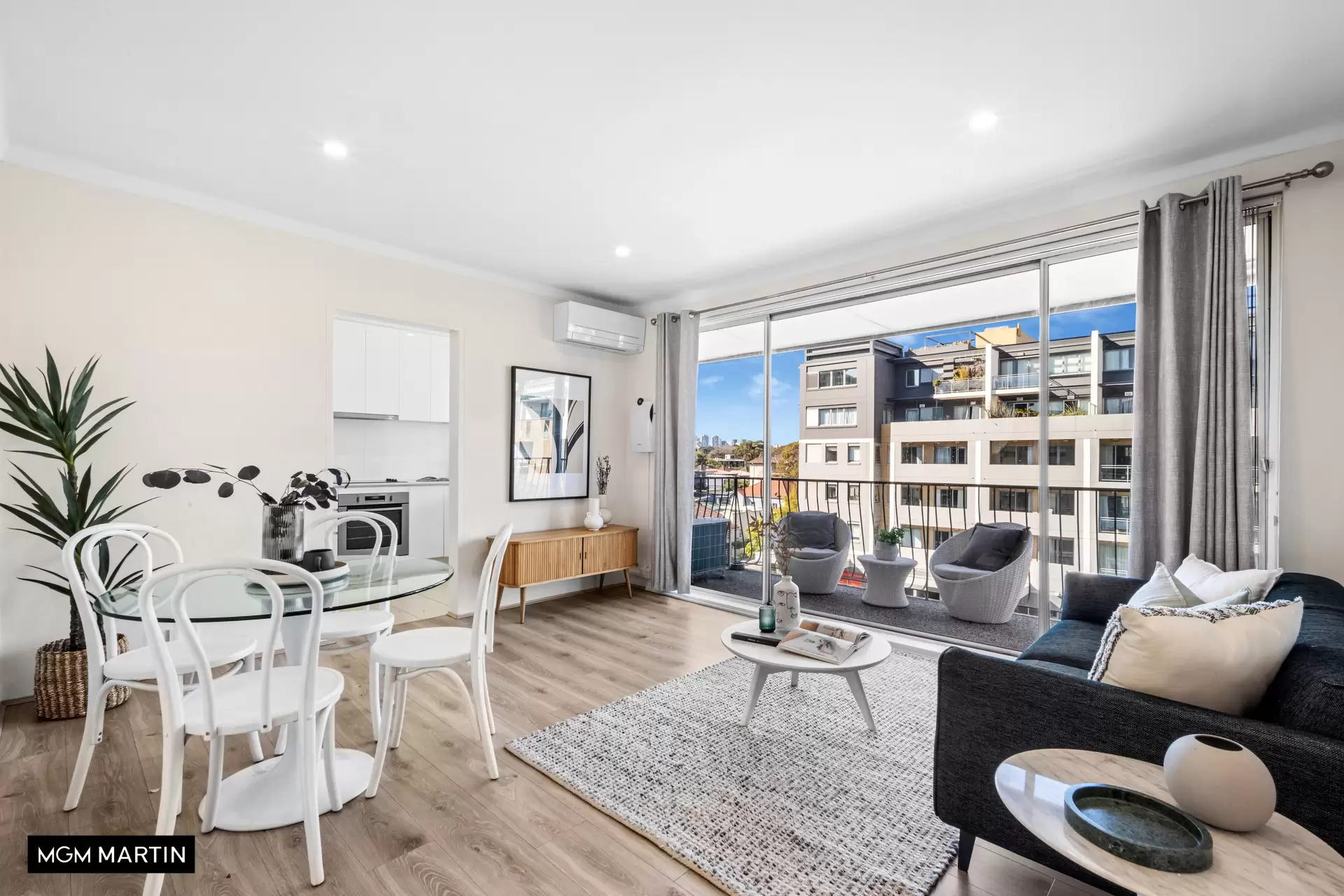 7/21-23 Anzac Parade, Kensington Leased by MGM Martin - image 1