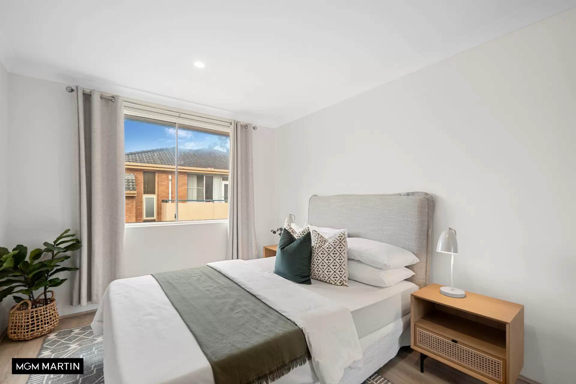 7/21-23 Anzac Parade, Kensington Leased by MGM Martin - image 1