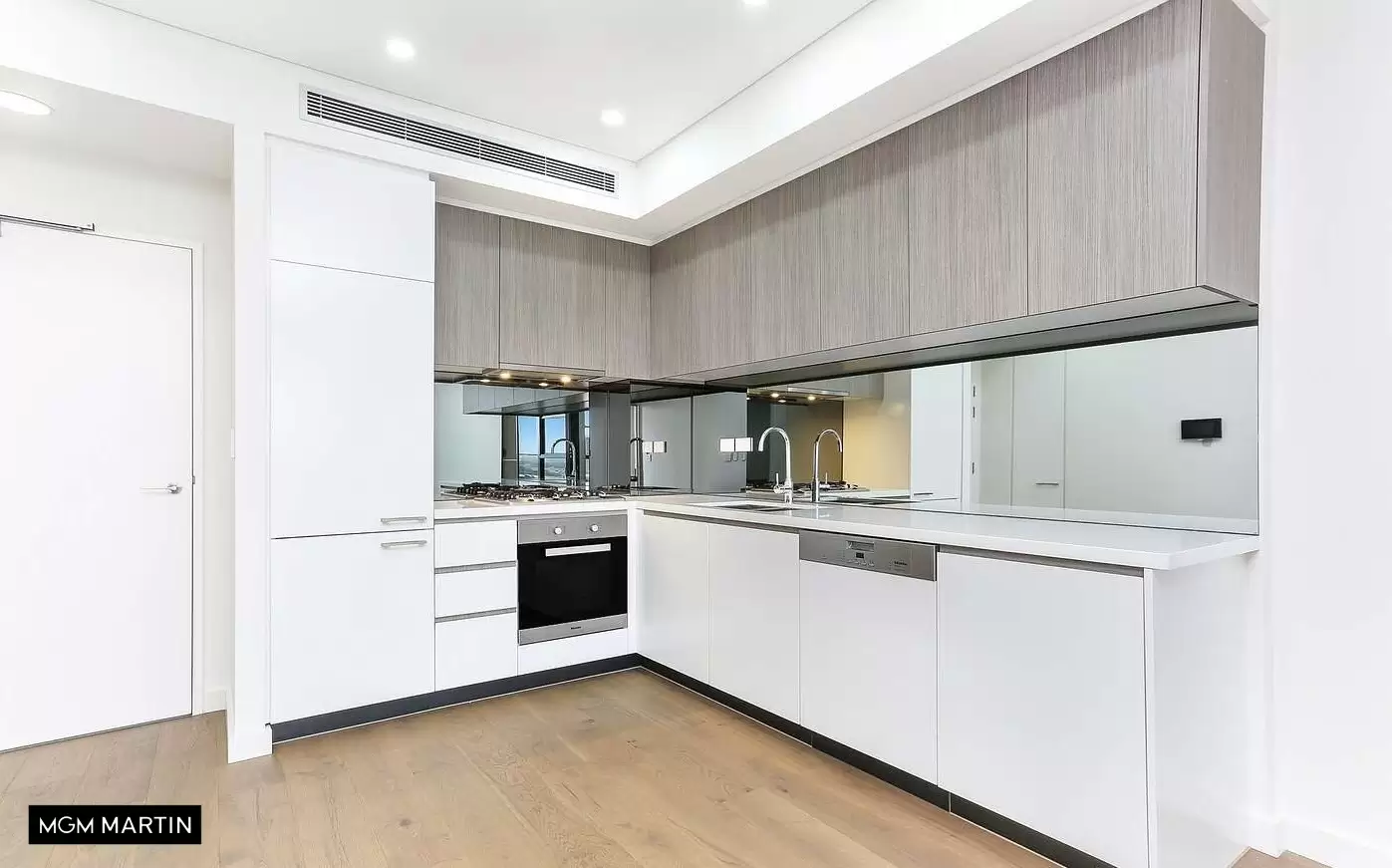 11002/8 Kingsborough Way, Zetland Leased by MGM Martin - image 1